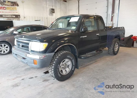 1998 Toyota Tacoma Base V6 z USA, uszkodzony, nr VIN 4TAWN72N9WZ029977